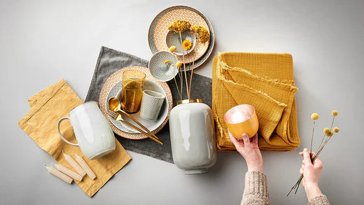 GRAY + YELLOW: THESE ARE THE COLORS OF THE YEAR 2021