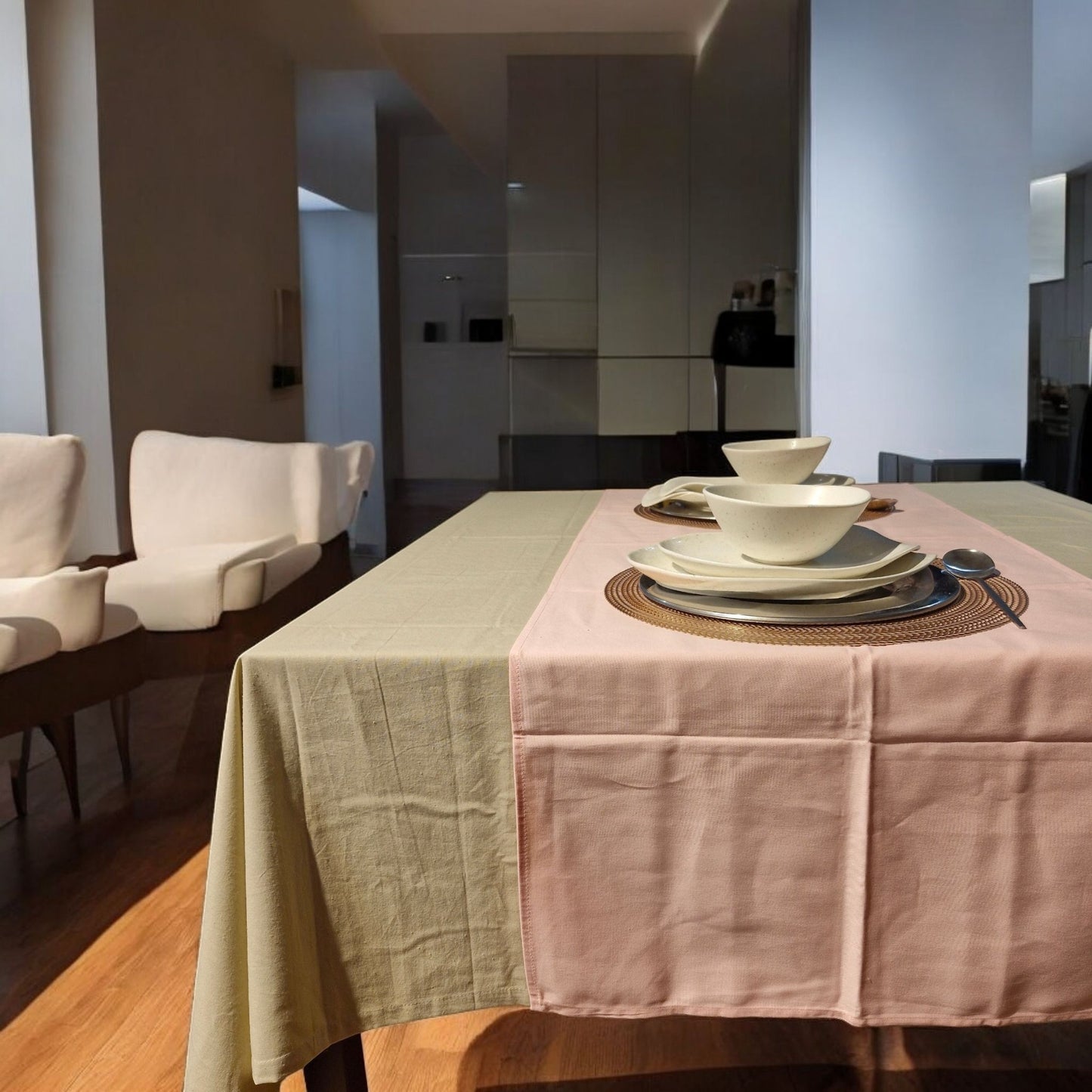 VASAI Table Cloth, 160x250cm, 100% Cotton - Charming Dining Essential for Any Occasion