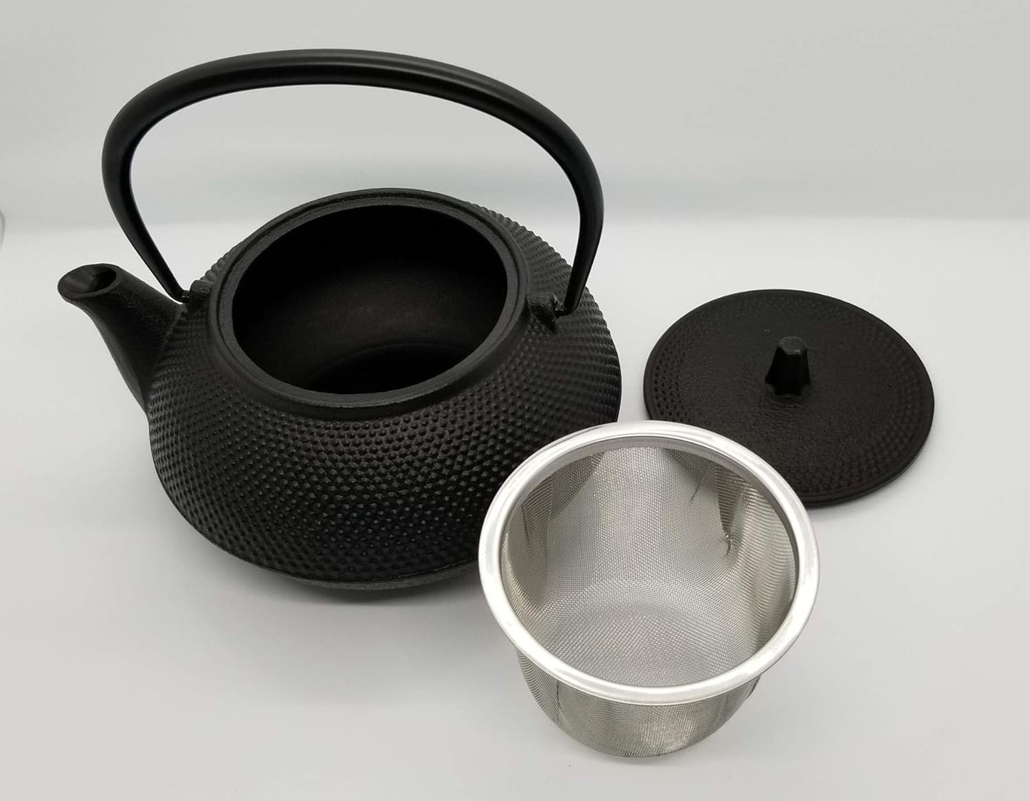 0.8L Black Japanese Tetsubin Hobnail Style Cast Iron Teapot - Elegant and Durable Tea Kettle - Perfect for Brewing Tea with Traditional Japanese Style and Exceptional Heat Retention