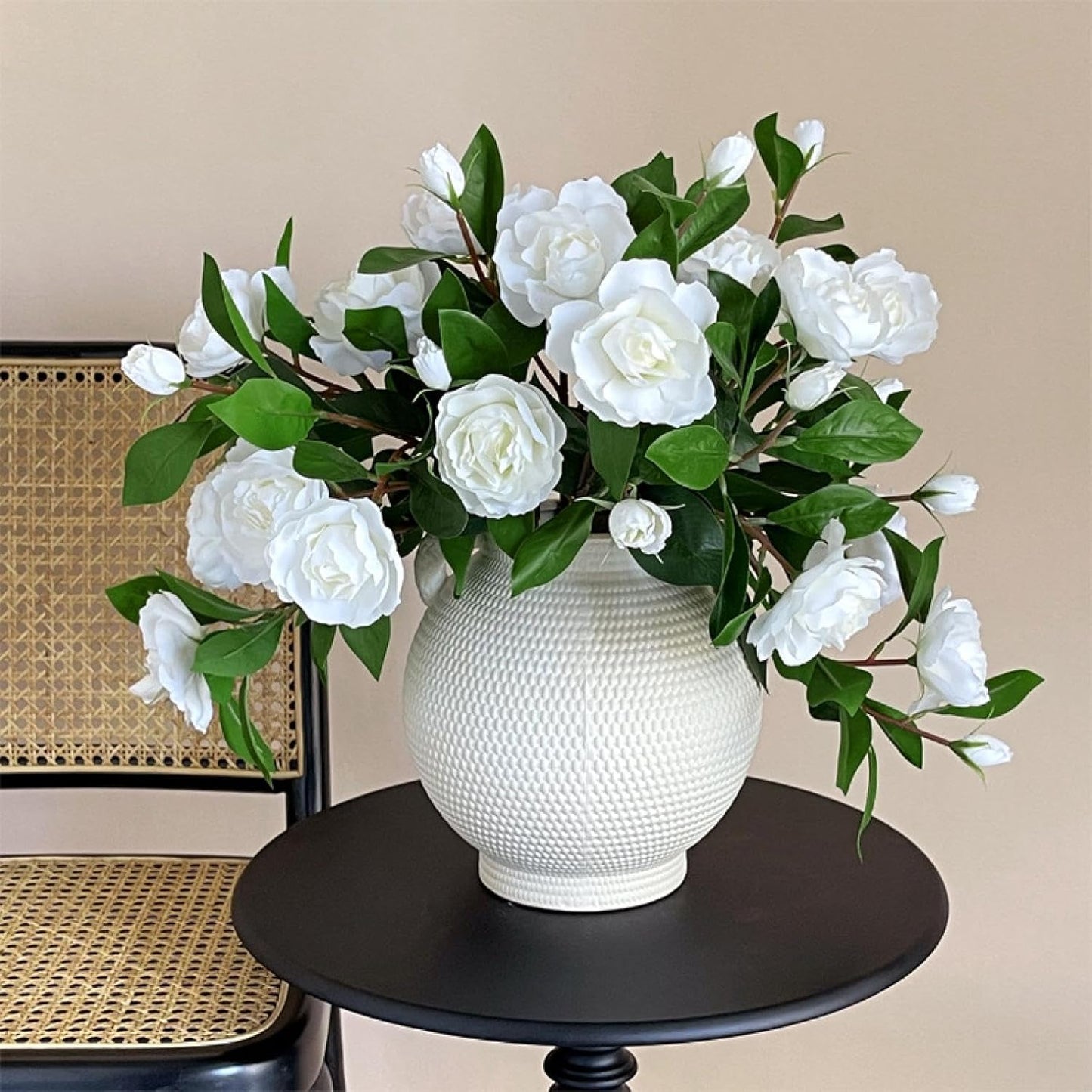 Artificial White Camellia Flower Realistic Fake Camellia Bouquet for Home Décor Wedding Arrangements Centerpieces and Floral Displays Lifelike Faux Camellias with Soft Petals and Durable Stems