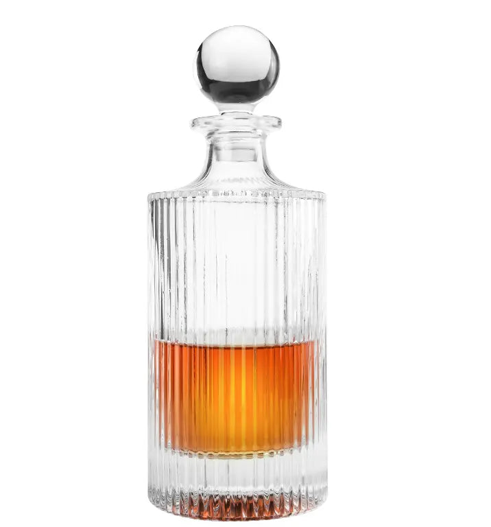 800ml whiskey decanter – made from high-quality glass, perfect for storing and serving whiskey, bourbon, and other spirits, sleek and elegant design adds a touch of sophistication to any bar or home décor.