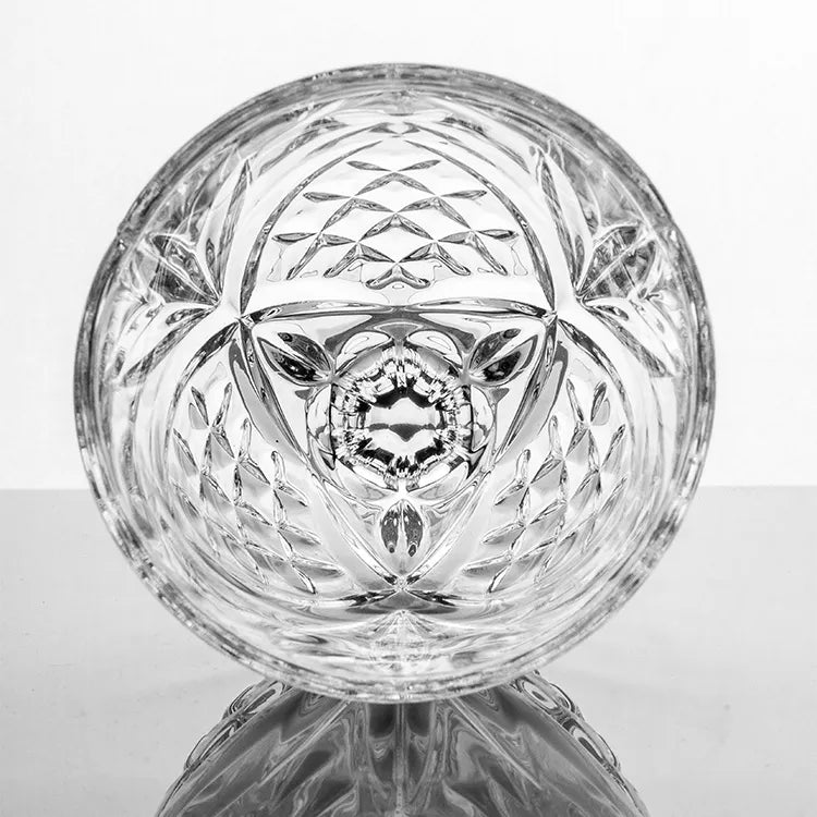 200ml goblet wine glass – elegant and stylish stemware, perfect for serving red or white wine, features a classic goblet design for enhanced aroma and flavor, ideal for formal occasions, dinners, or casual sipping.