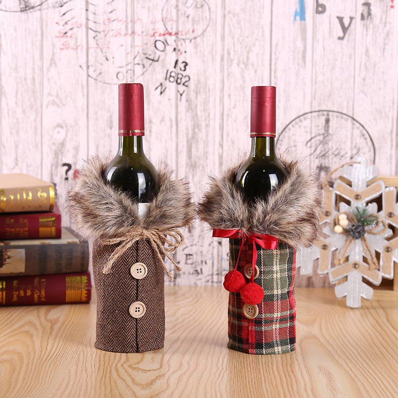 Christmas Wine Bottle Cover - Plaid Sweater Design with Faux Fur - Wine Bottle Holder Pouch for Xmas Dinner Party - Festive and Fun Holiday Decoration for Wine Bottles