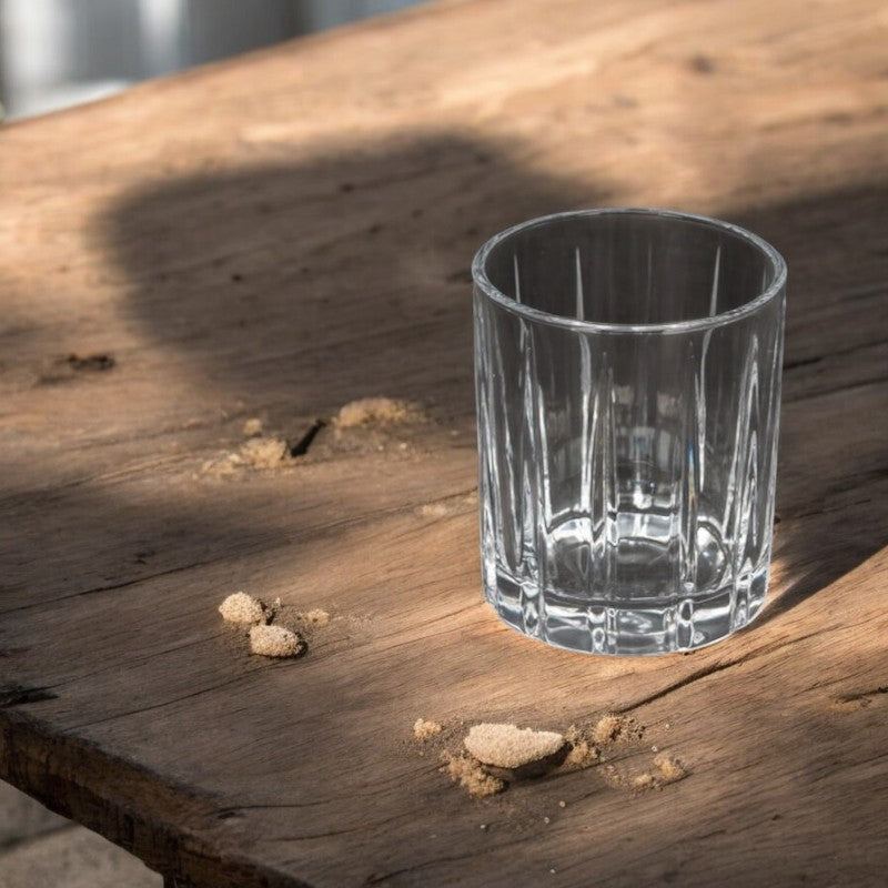 255ml whiskey glass – sleek and durable glass, perfect for serving whiskey, bourbon, or other spirits, designed to enhance the flavor and aroma, ideal for home bars, special occasions, or casual sipping.