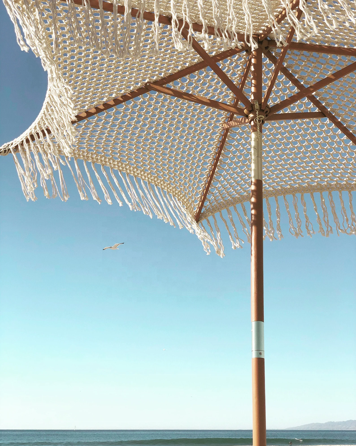 Macrame Umbrella Pull - Decorative Rope Parasol Holder for Easy Umbrella Operation - Stylish and Functional Design for Patio or Garden Shade Control