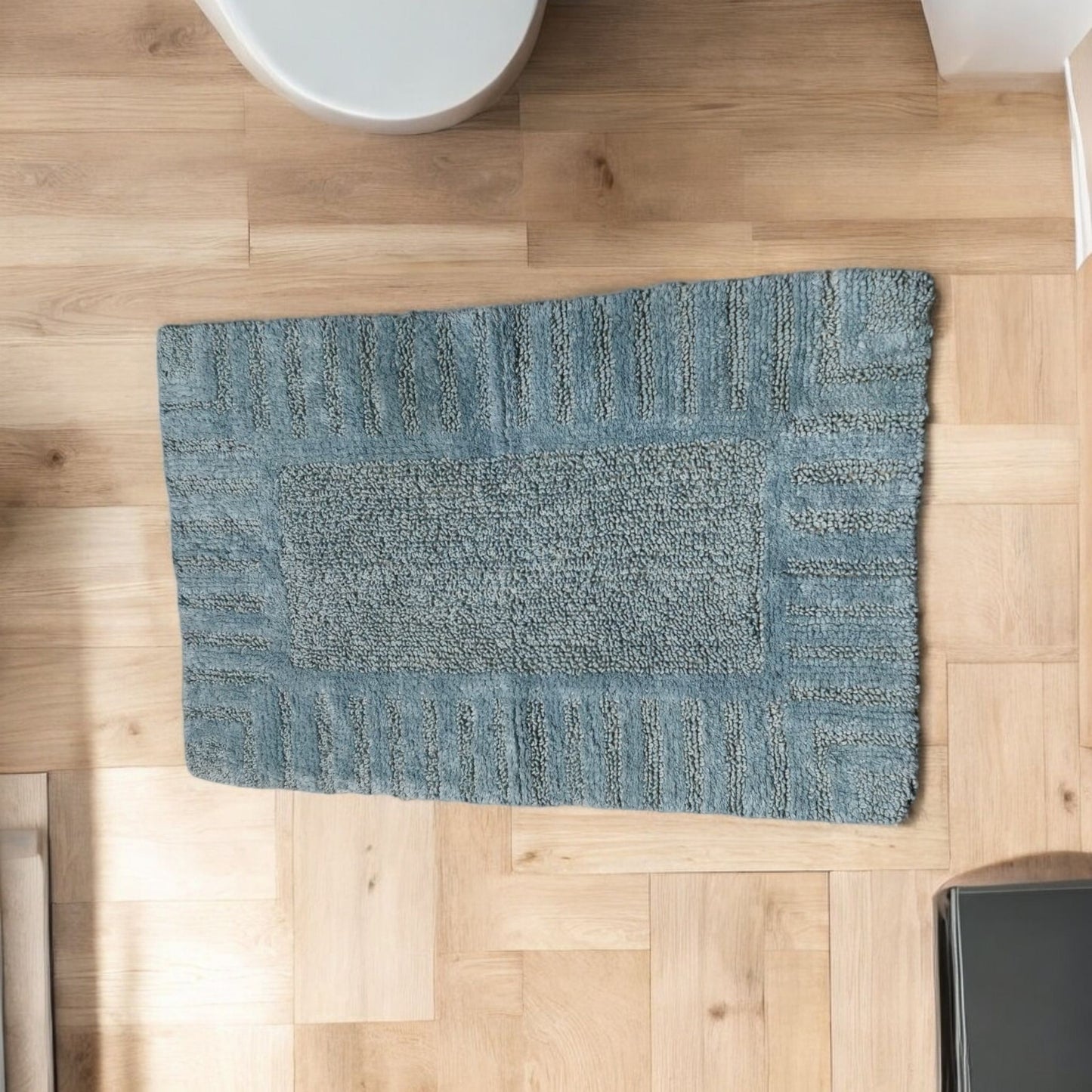 BABY BLUE Bathmat 50x80cm - 100% Cotton, Soft & Absorbent, Anti-Slip Design, Quick-Drying & Machine Washable - Perfect for Bathroom or Bedroom