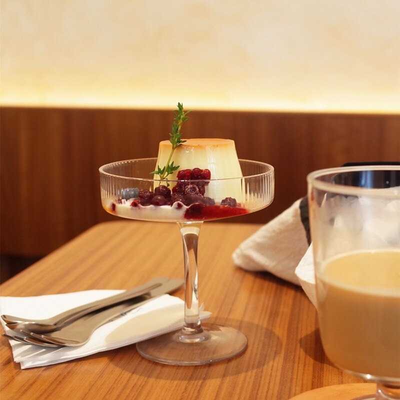 Ripple Saucer Elegant Ceramic Coffee Saucer with Textured Design Durable and Scratch-Resistant for Home Café and Restaurant Modern Aesthetic and Easy-to-Clean Glazed Finish