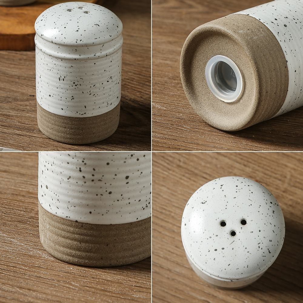 Earthen Elegance portable seasoning storage clay ceramic salt bottle wholesale pepper container shaker