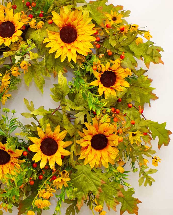 Sunflower Fields XL Wreath 65 cm - Lush Artificial Wreath with Vibrant Sunflowers and Foliage - Perfect for Front Doors, Walls, and Seasonal Home Décor