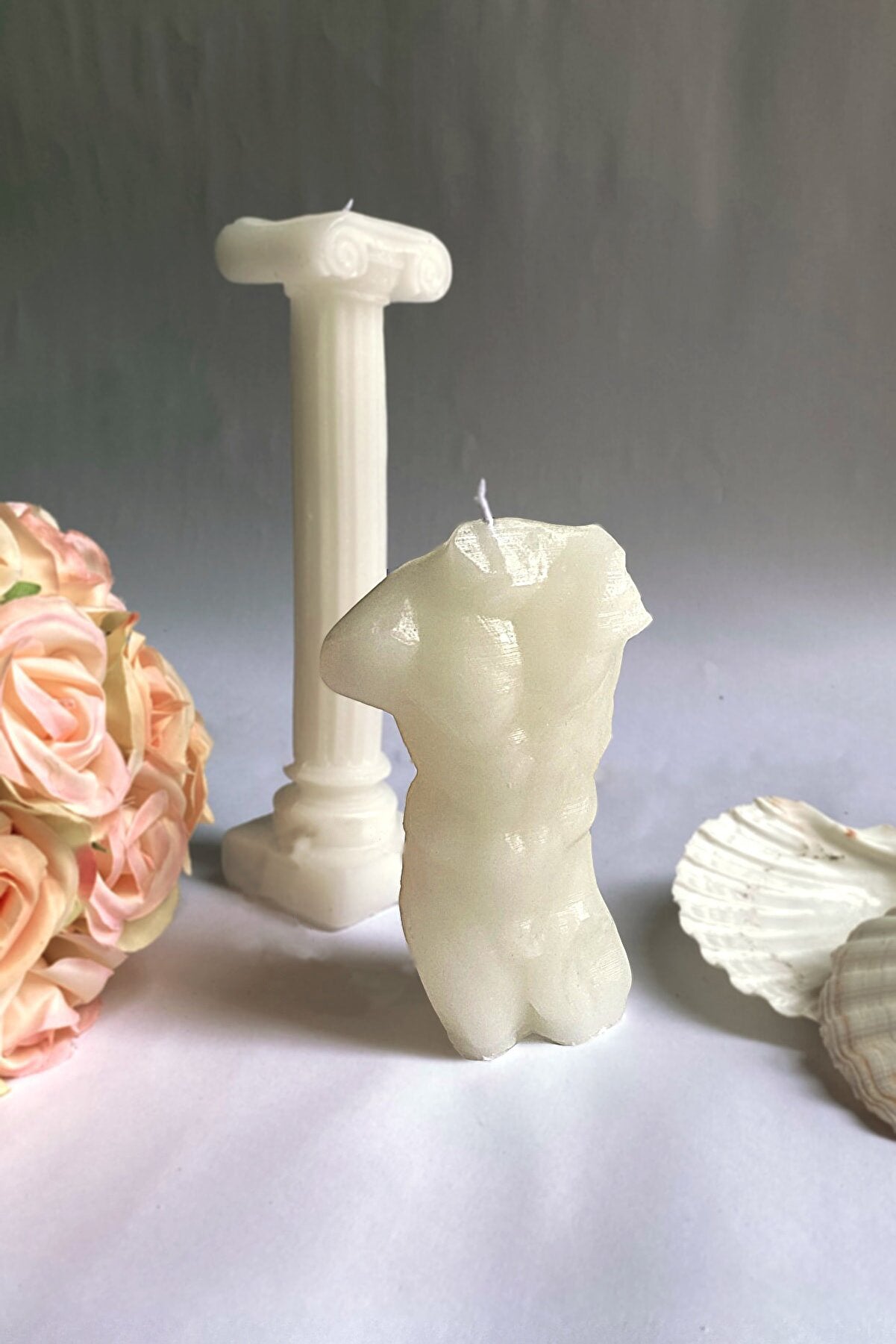 Handmade White Romeo Soy Candle - Premium Natural Wax, Clean Burn, and Long-Lasting Scent - Eco-Friendly Aromatherapy Candle in Elegant White Glass Jar - Ideal for Home Décor, Relaxation, and Gift Giving