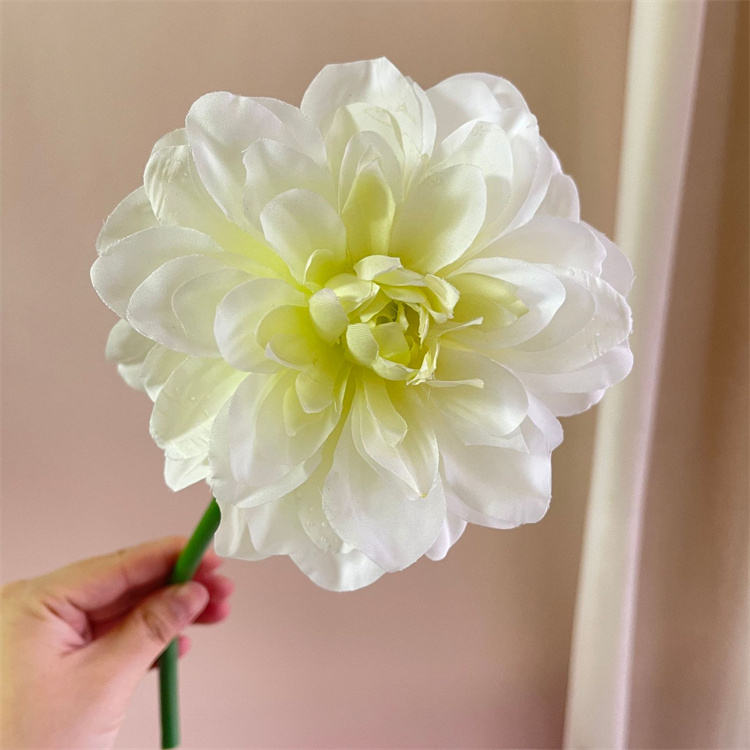 34 cm Artificial Dahlia Flower Realistic Fake Dahlia Bouquet for Home Décor Wedding Arrangements Centerpieces and Floral Displays Lifelike Faux Dahlia with Soft Petals and Durable Stems