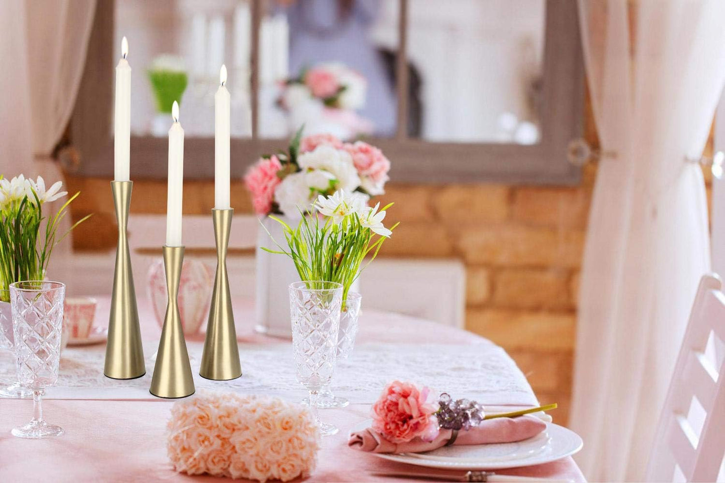 Luxury Flolenco Home Decor Accessories - Modern Gold Wedding Table Centerpiece - Set of 3 Metal Candlestick Holders - Elegant and Stylish for Weddings, Special Events, or Sophisticated Home Decor