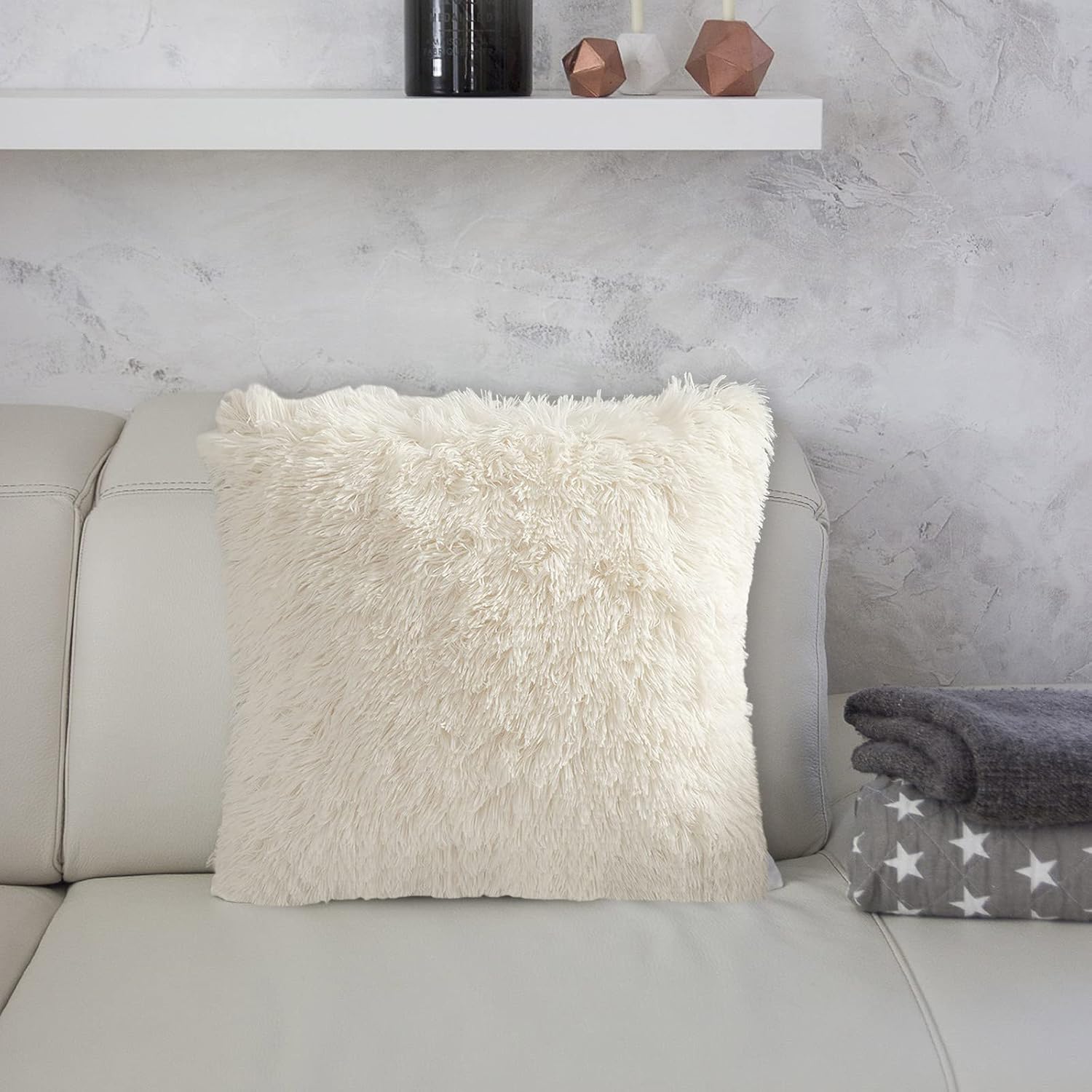Real wool cushion 40×40cm  – one-sided genuine wool with soft insert, warm, breathable, and ultra-comfortable, perfect for sofas, chairs, and home décor, adding a cozy and elegant touch to any space.