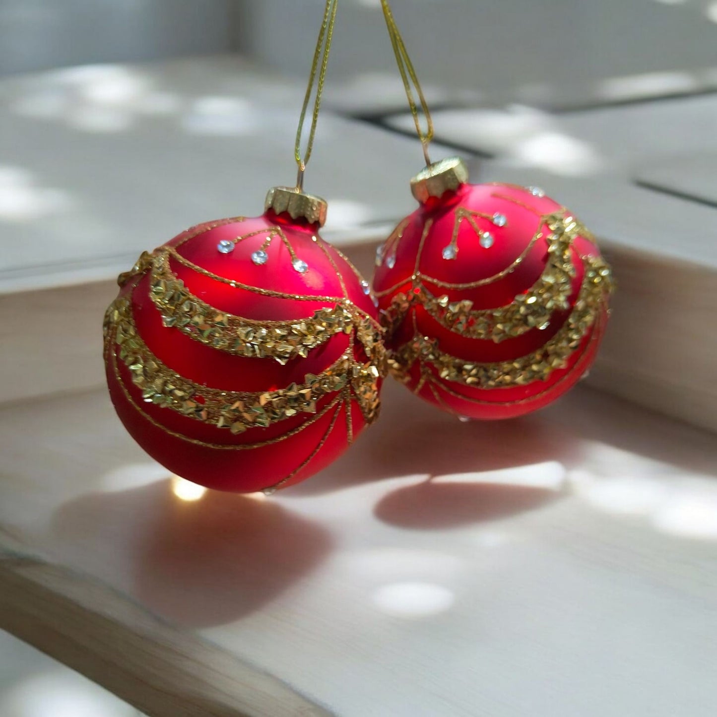 Golden Snowflake Elegance: Red & Gold Christmas Bauble – 3.1-Inch Handmade Holiday Ornament, Luxurious Festive Décor