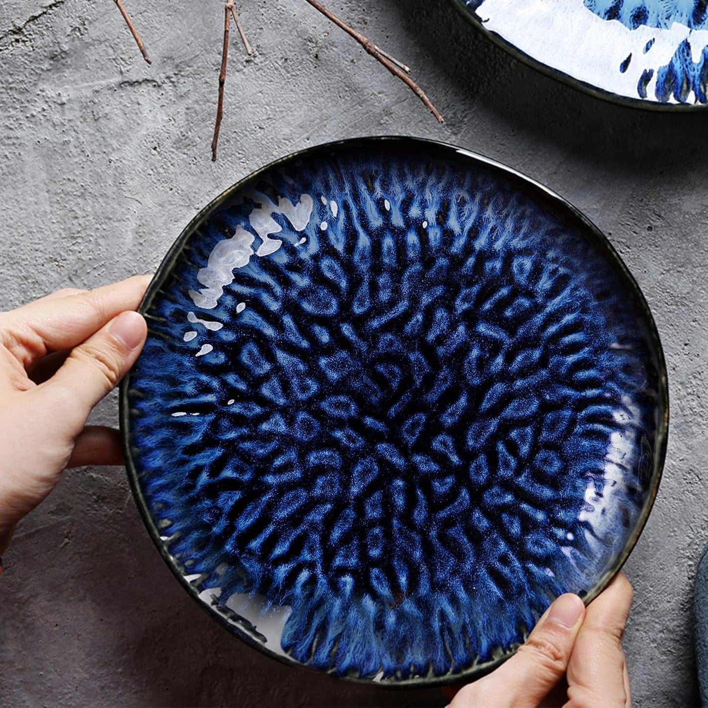 Ocean Blue 20cm Embossed Round Plate - Stylish Ceramic Plate with a Textured Ocean Blue Design - Ideal for Serving Appetizers, Small Meals, or Desserts - Perfect for Adding a Vibrant Touch to Your Tableware Collection