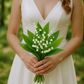 Artificial Bellflower Lily, 75 cm (29.5 Inches) Tall, Realistic Silk Flowers with Flexible Stems, Lifelike Floral Decoration for Home, Wedding, Office & Event Arrangements
