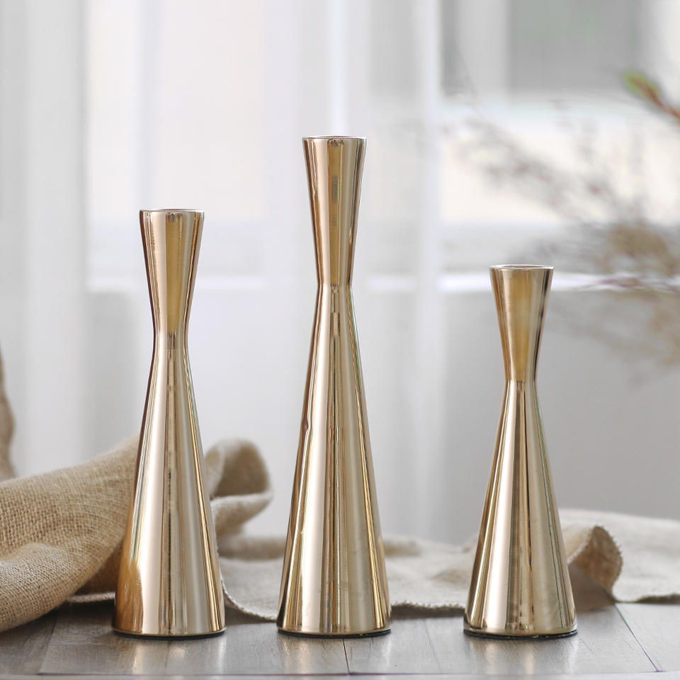 Luxury flolenco home decor accessories modern gold wedding table centerpiece candlestick holders metal candle holders S/3