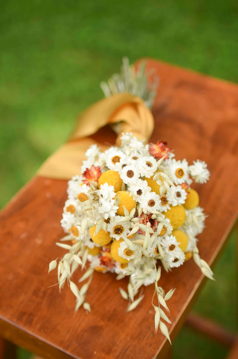 Wedding Décor Preserved Natural Yellow Craspedia Billy Ball – Dried Golden Ball Flowers for Floral Arrangements, Bouquets, and Event Decorations – Elegant and Long-Lasting Floral Accent for Special Occasions