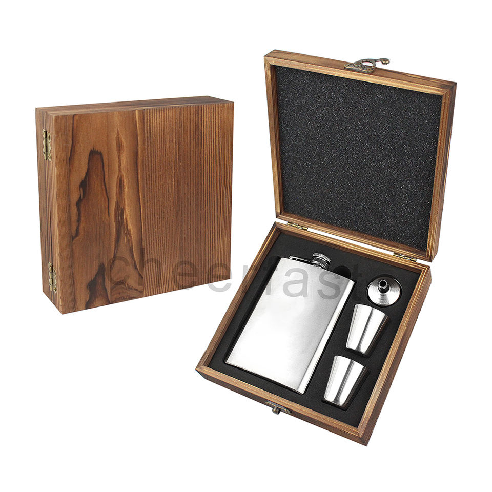 flask with 2 jigger gift set