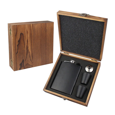 flask with 2 jigger gift set