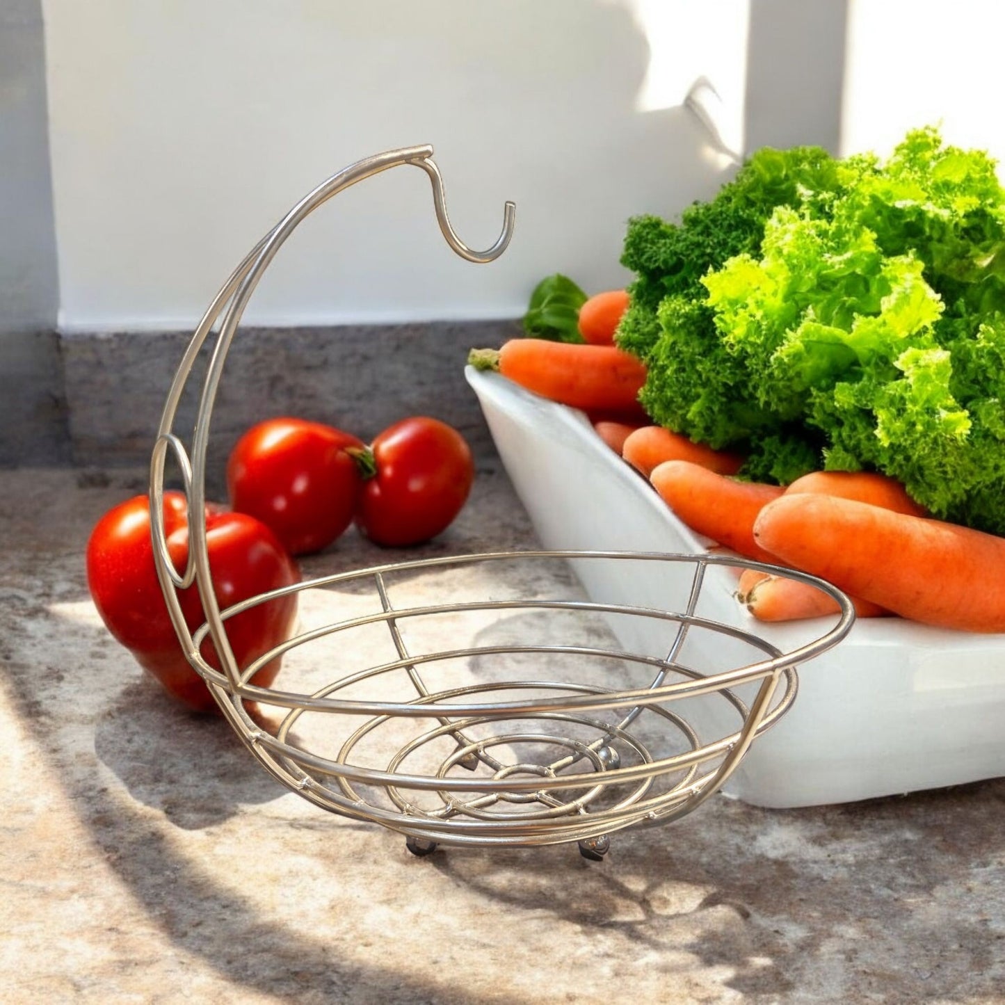 Contemporary Charm Silver Metal Fruit Bowl with Banana Hook - Elegant Kitchen Organizer for Stylish Fruit Display - Perfect for Adding a Touch of Sophistication to Your Kitchen or Dining Area