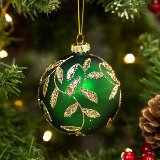 Nature’s Holiday: Green Bauble with Golden Leaf Design – Elegant Christmas Ornament, Durable & Shatterproof