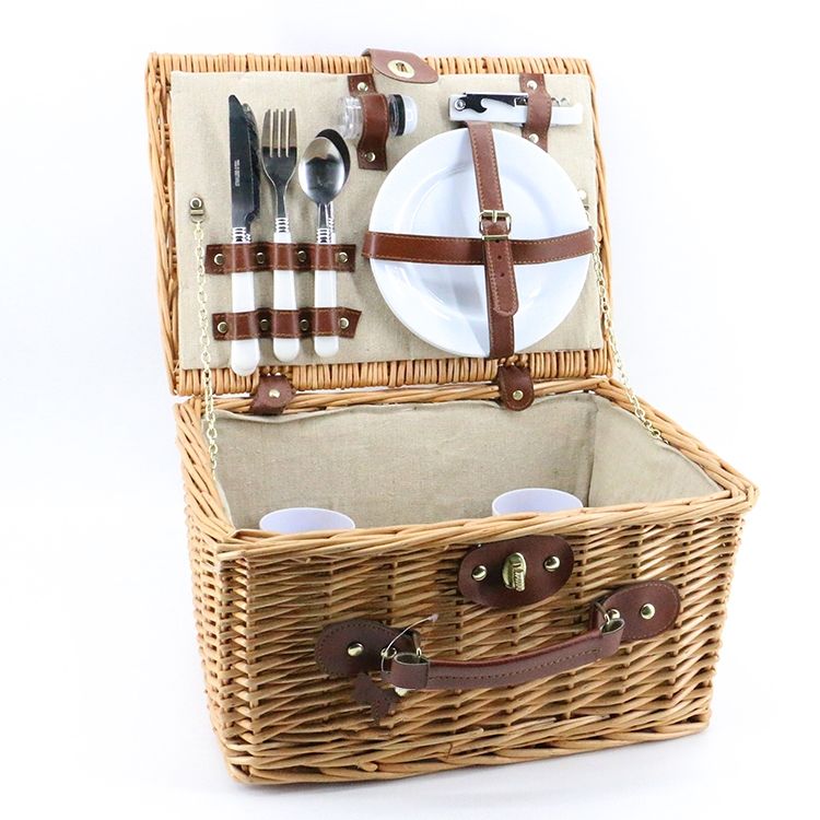 Wicker picnic basket  for four person