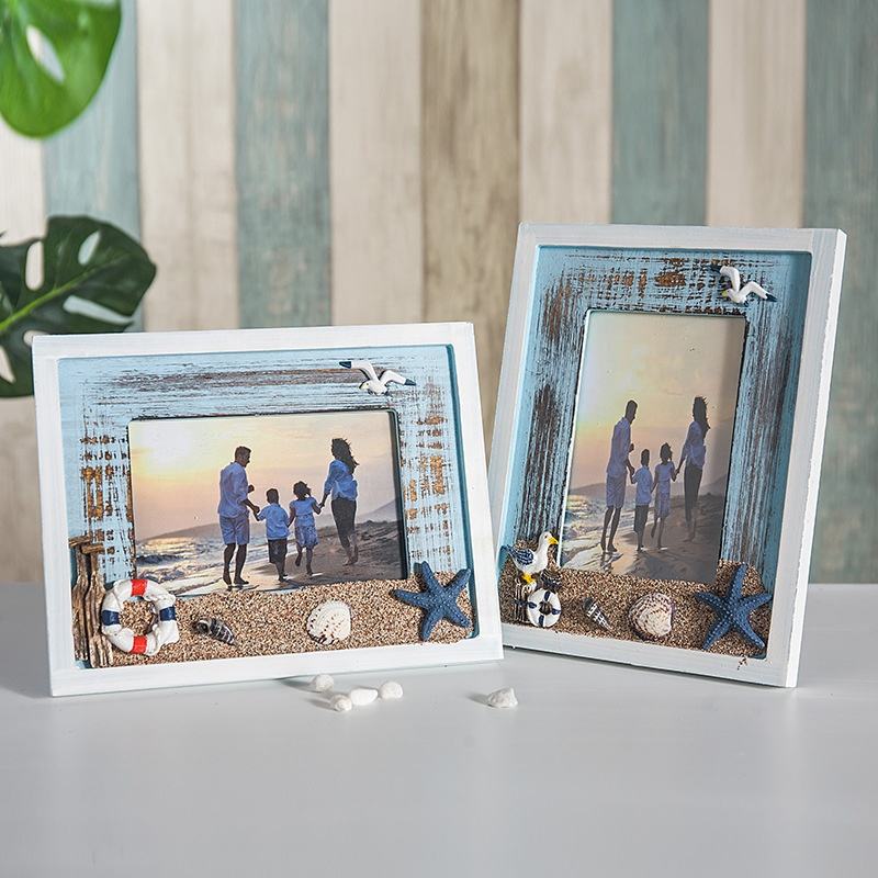 Retro Wooden Ocean-Themed Kids' Photo Frame