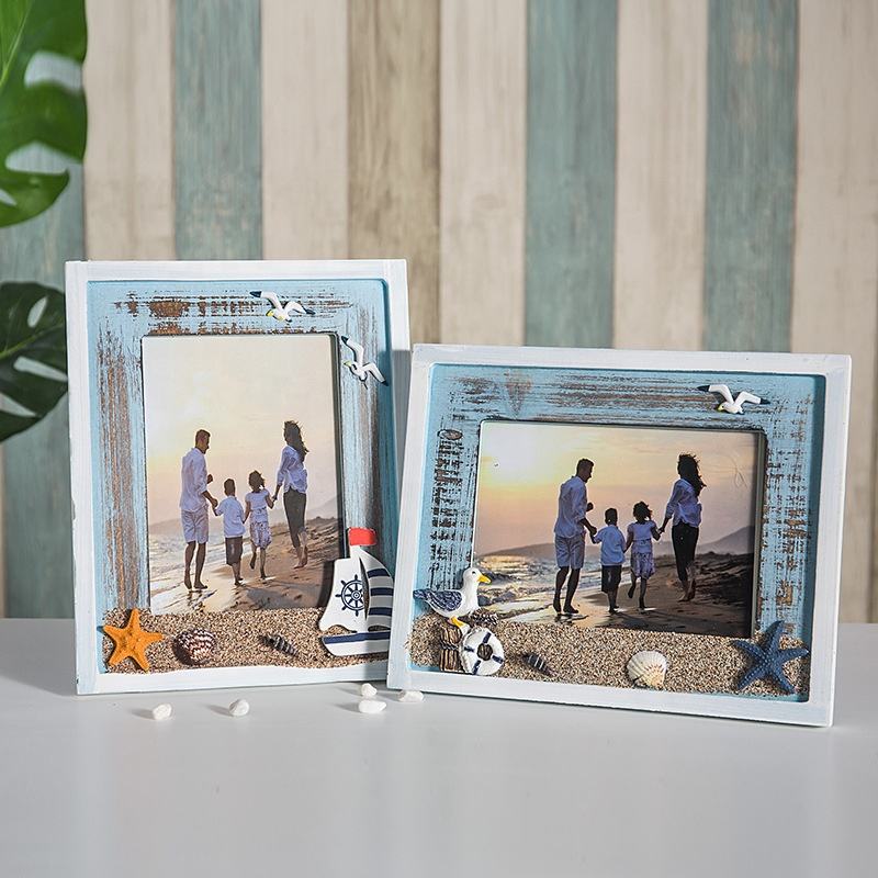 Retro Wooden Ocean-Themed Kids' Photo Frame