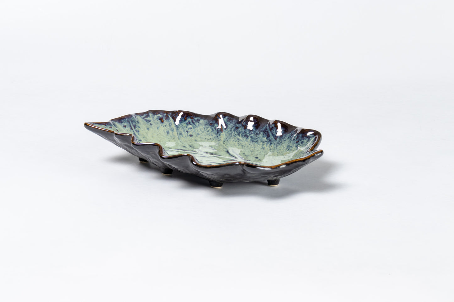 Sea Green 11" leaf plate