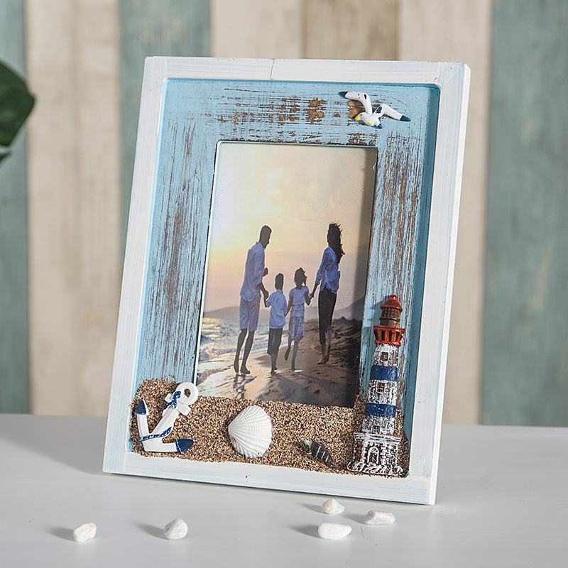 Retro Wooden Ocean-Themed Kids' Photo Frame