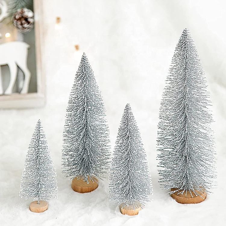 Christmas tree   height:12 cm silver