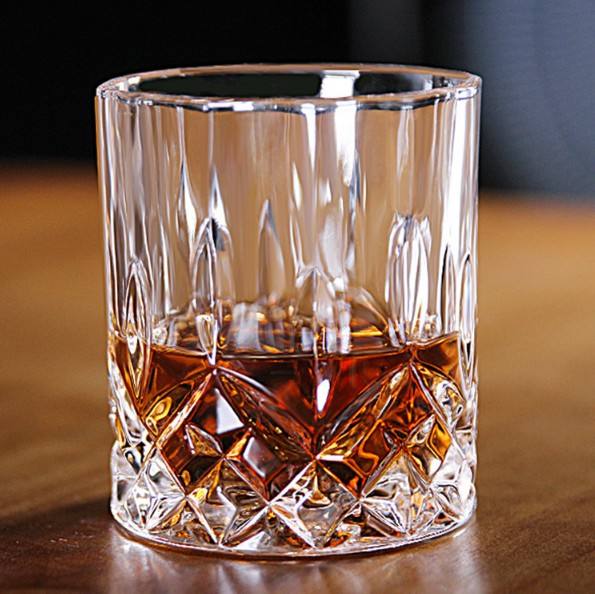 Whiskey Decanter Material:Glass