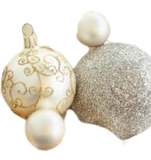 Silver & White Ball Bauble – Elegant Holiday Ornament for Christmas Tree Décor – Shiny, Glass, Shimmering, Perfect for Winter Celebrations