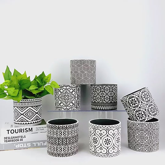 BLACK FRINGE CERAMIC FLOWERPOT