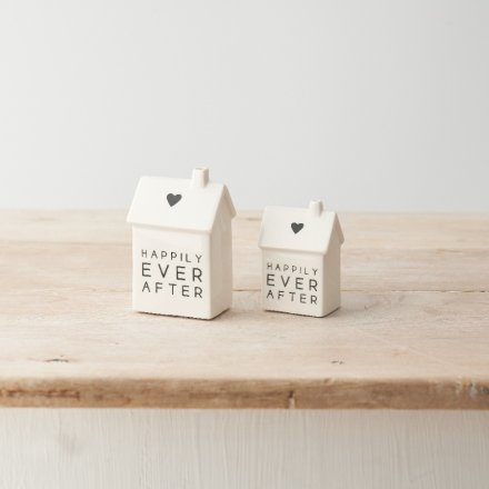 7CM 'HAPPILY EVER AFTER' PORCELAIN HOUSE